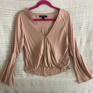 Dusty pink top with flair style sleeves